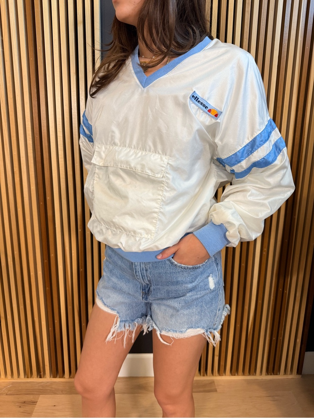 ellesse Vintage White & Light Blue V-Neck Pullover Track Jacket - Picture 2 of 7